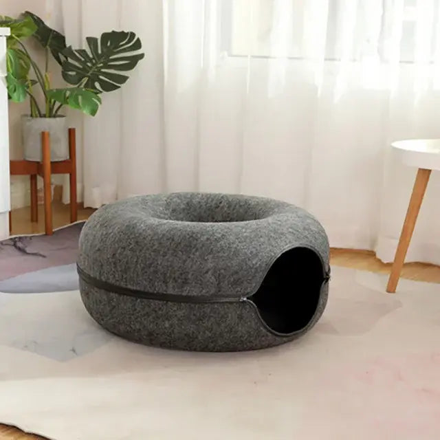 Cozy Donut Cat Bed – Calming Plush Pet Cushion for Cats and Small Dogs